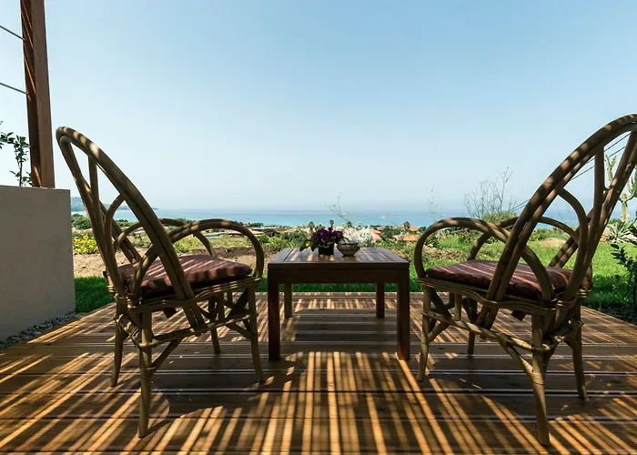 Bed & Breakfast Armacera 4*