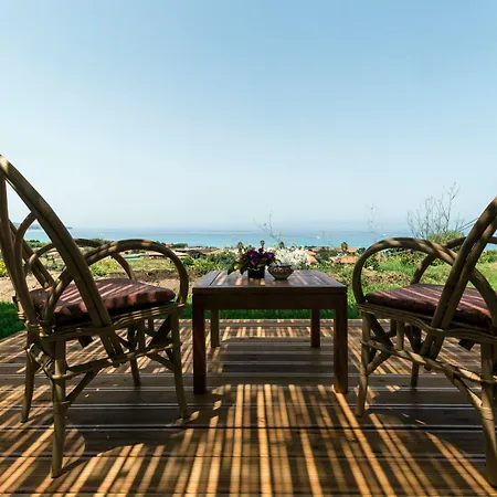 Bed & Breakfast Armacera 4*